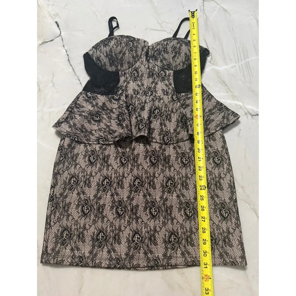 Bebe Black Floral Lace Peplum Mini Dress Sweetheart Neck Cutout Back Sz Large
